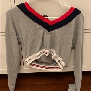 Tommy Hilfiger cropped sweatshirt